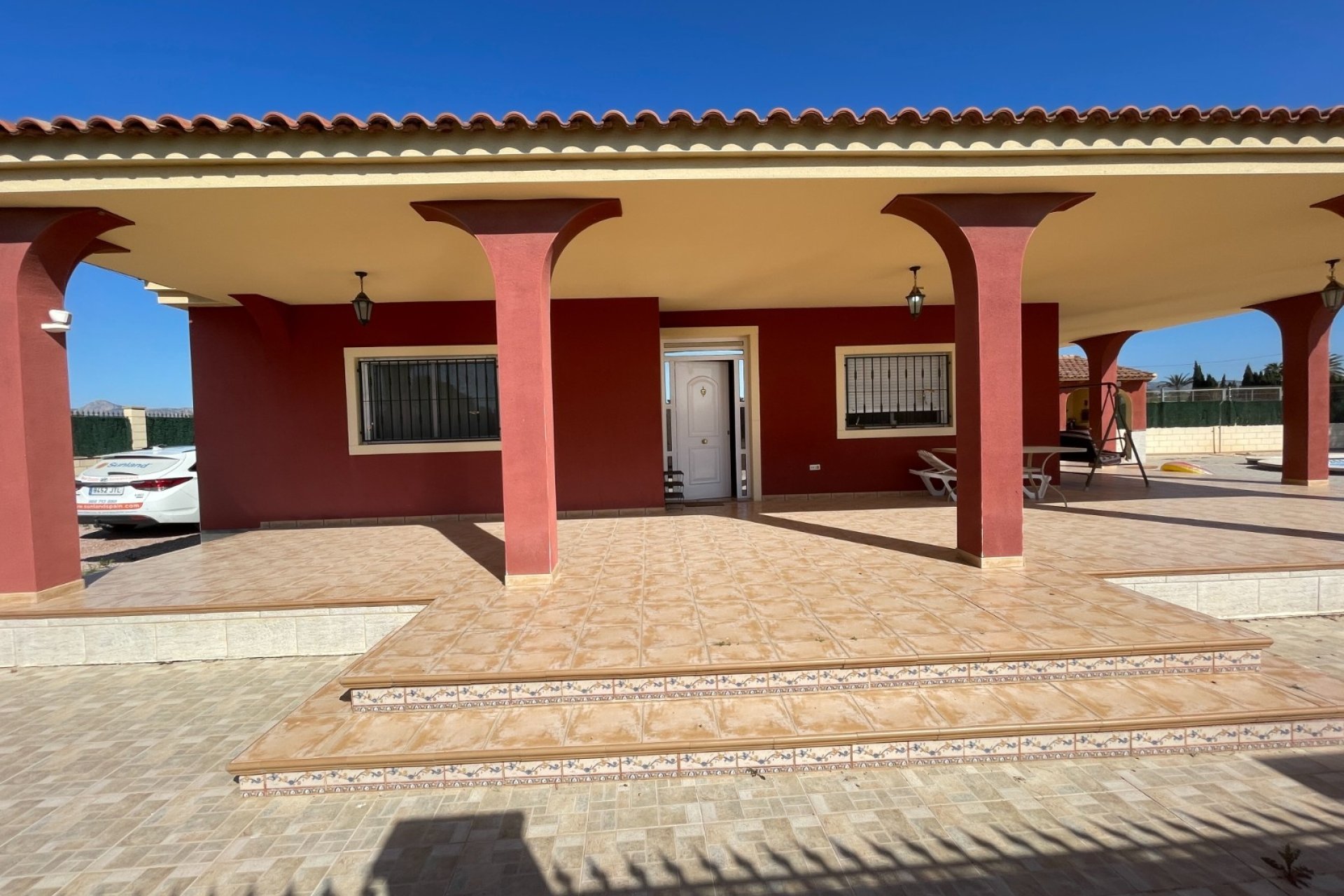 Herverkoop - Villa -
Albatera - Inland