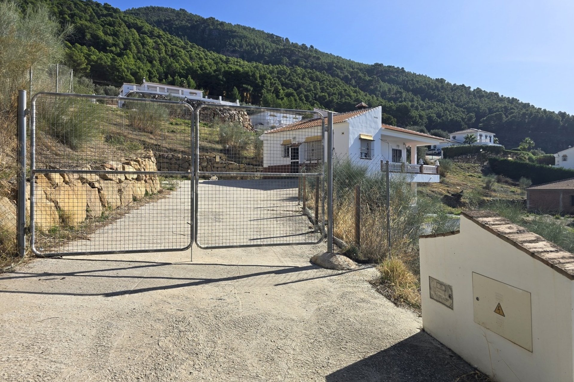 Herverkoop - Villa -
Alcaucín - Inland