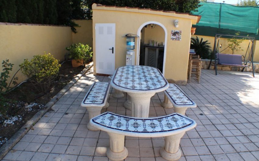 Herverkoop - Villa -
Alfas del Pí - Urbanizaciones