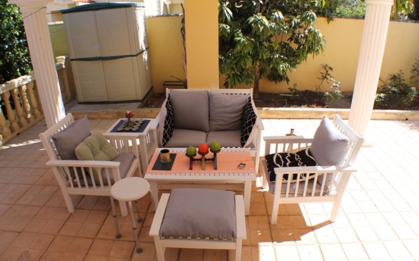 Herverkoop - Villa -
Alfas del Pí - Urbanizaciones