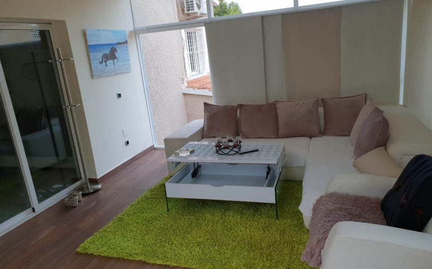 Herverkoop - Villa -
Alfas del Pí - Urbanizaciones