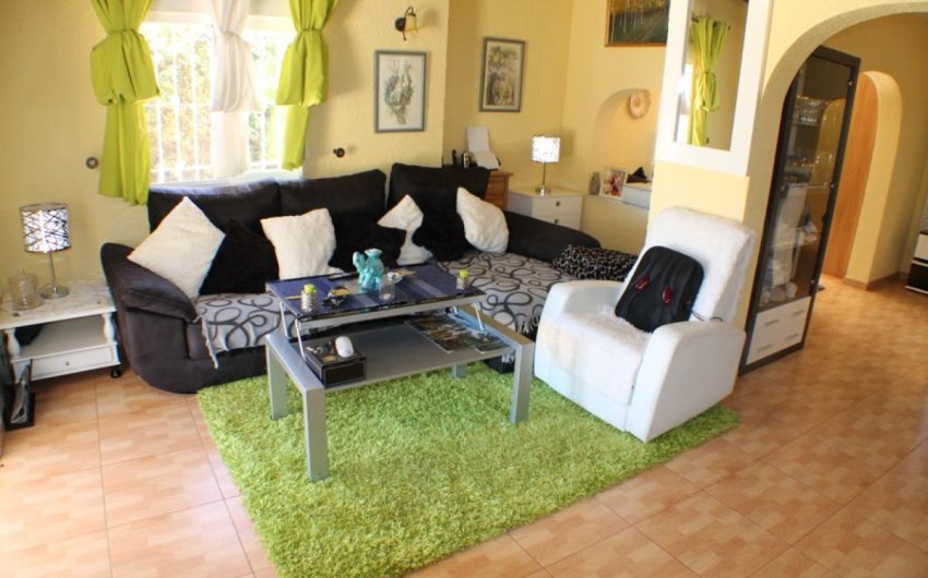 Herverkoop - Villa -
Alfas del Pí - Urbanizaciones