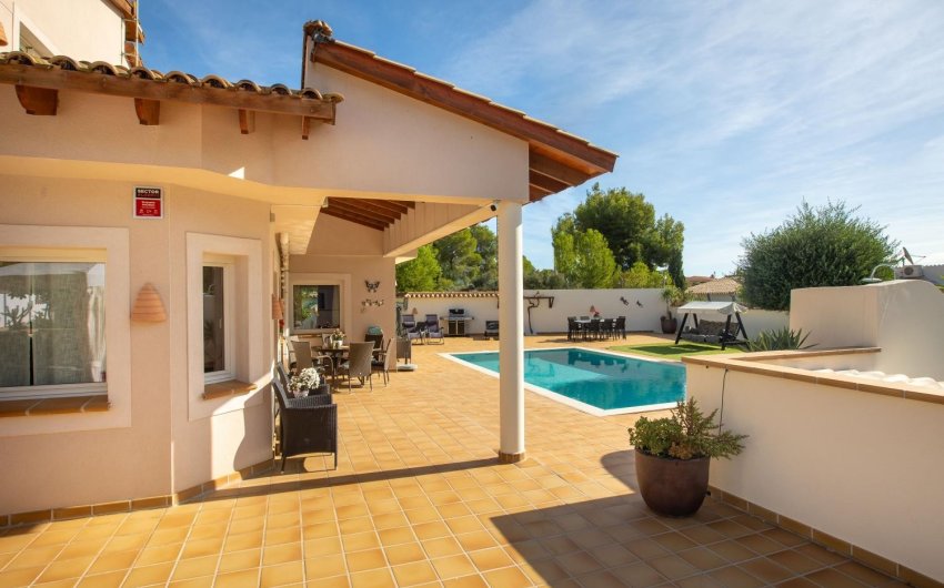 Herverkoop - Villa -
Alfas del Pí