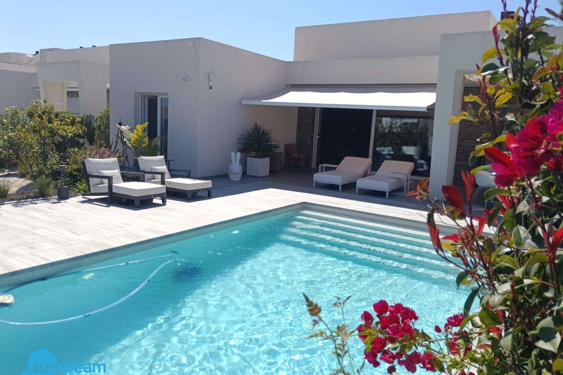 Herverkoop - Villa -
Algorfa - Club de Golf La Finca