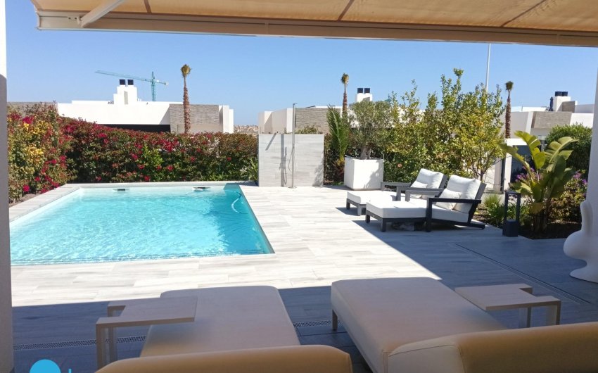 Herverkoop - Villa -
Algorfa - Club de Golf La Finca