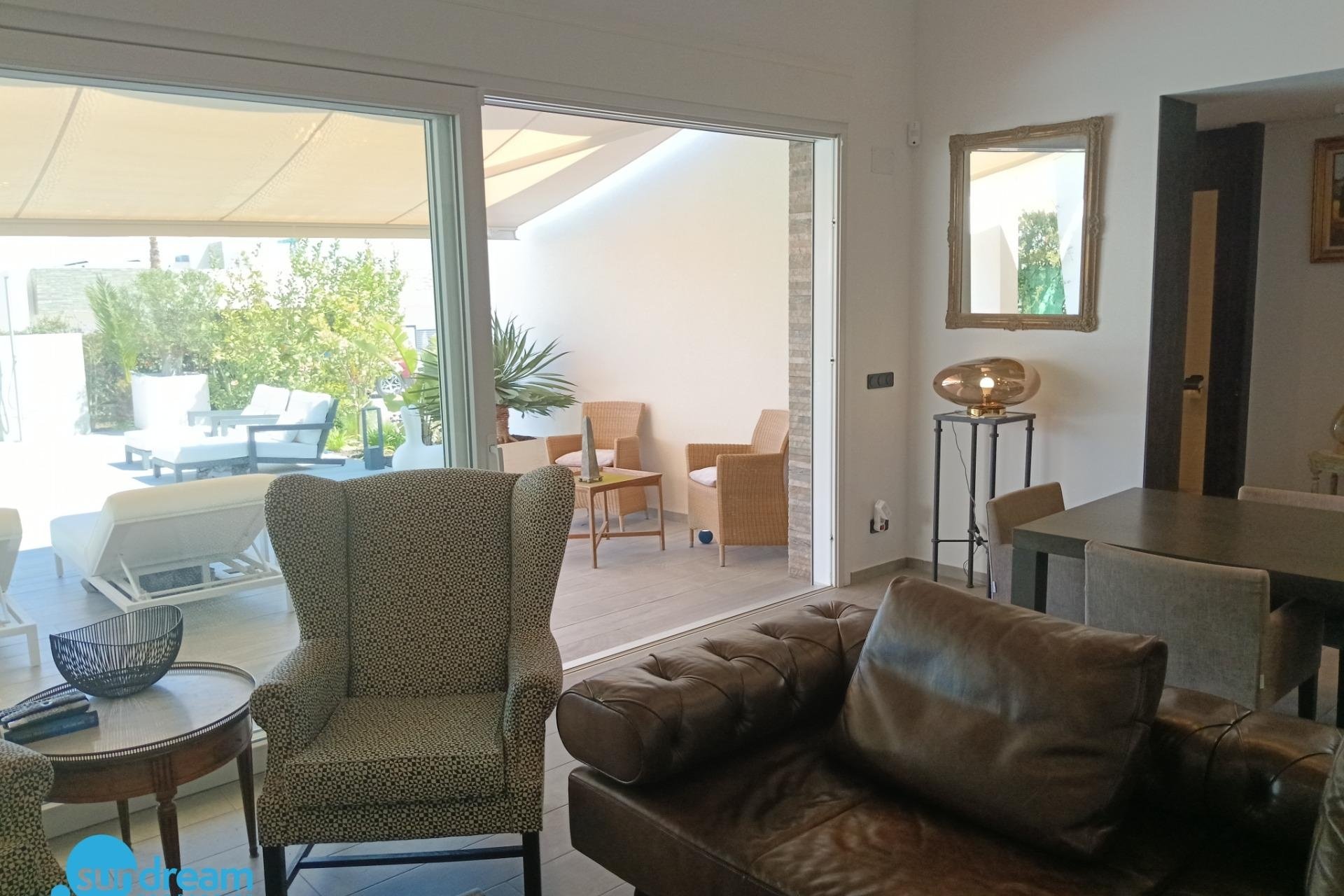 Herverkoop - Villa -
Algorfa - Club de Golf La Finca