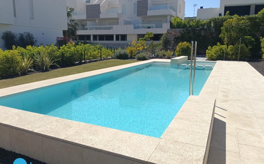 Herverkoop - Villa -
Algorfa - Club de Golf La Finca