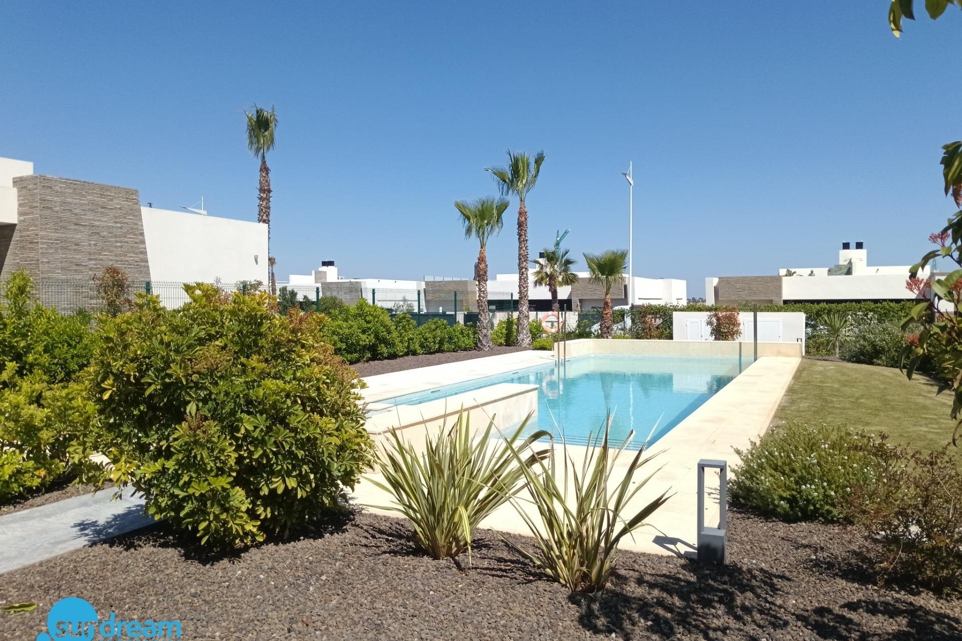 Herverkoop - Villa -
Algorfa - Club de Golf La Finca