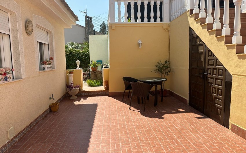 Herverkoop - Villa -
Algorfa - Inland