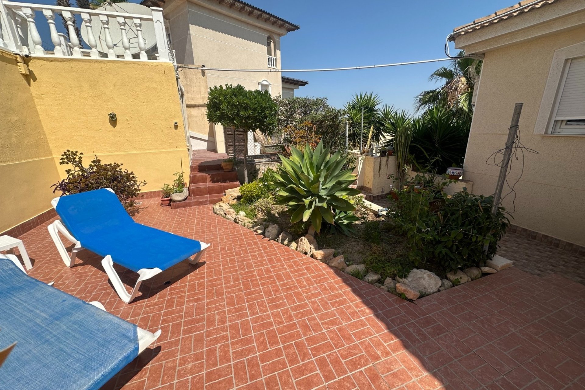 Herverkoop - Villa -
Algorfa - Inland