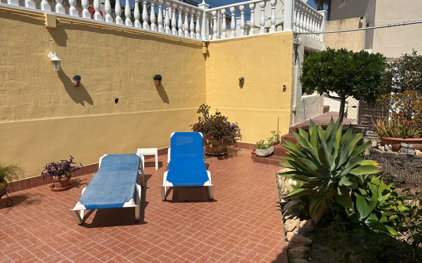 Herverkoop - Villa -
Algorfa - Inland