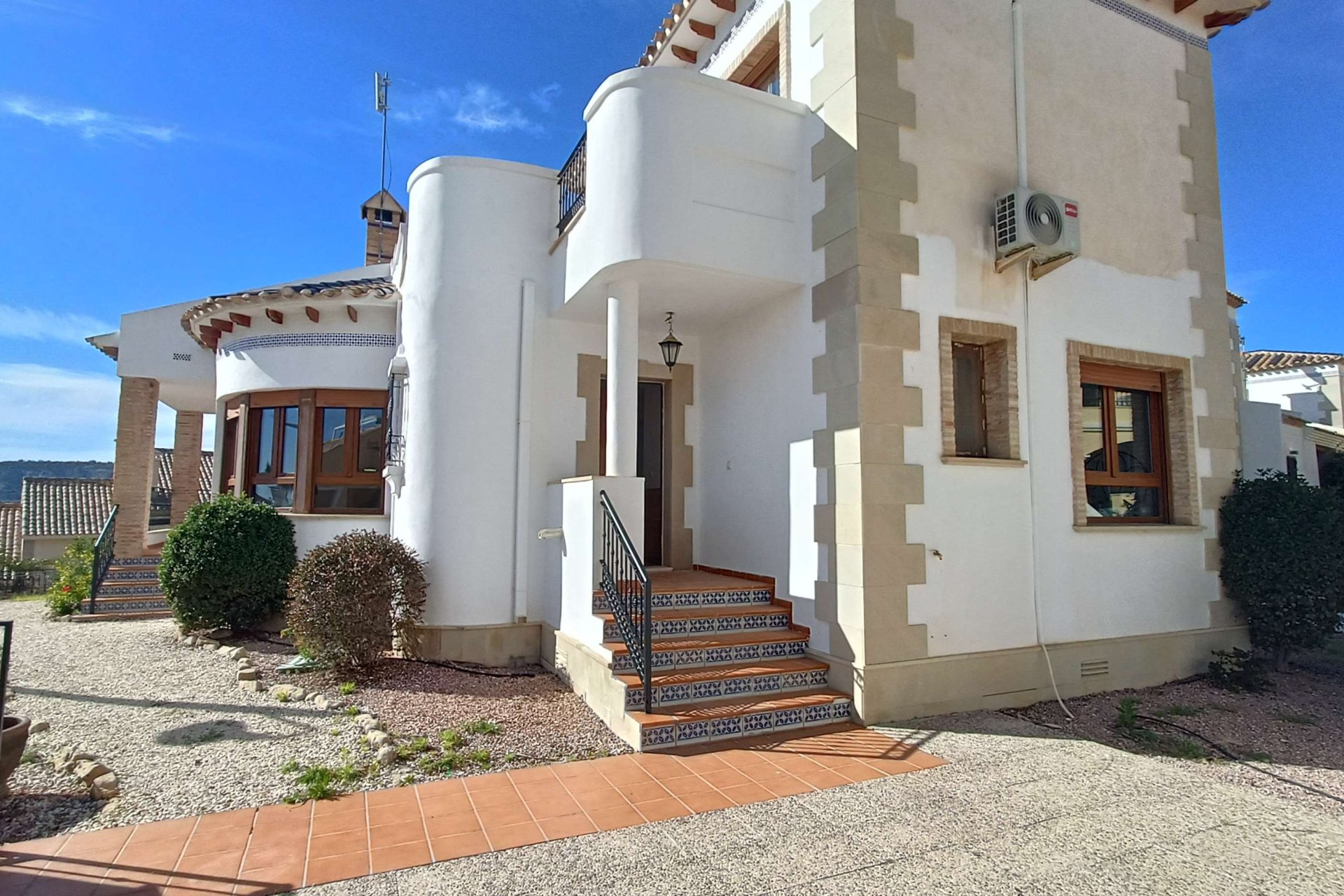 Herverkoop - Villa -
Algorfa - Inland