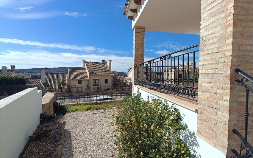 Herverkoop - Villa -
Algorfa - Inland