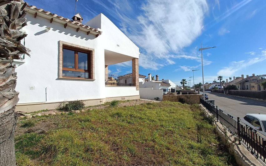 Herverkoop - Villa -
Algorfa - Inland