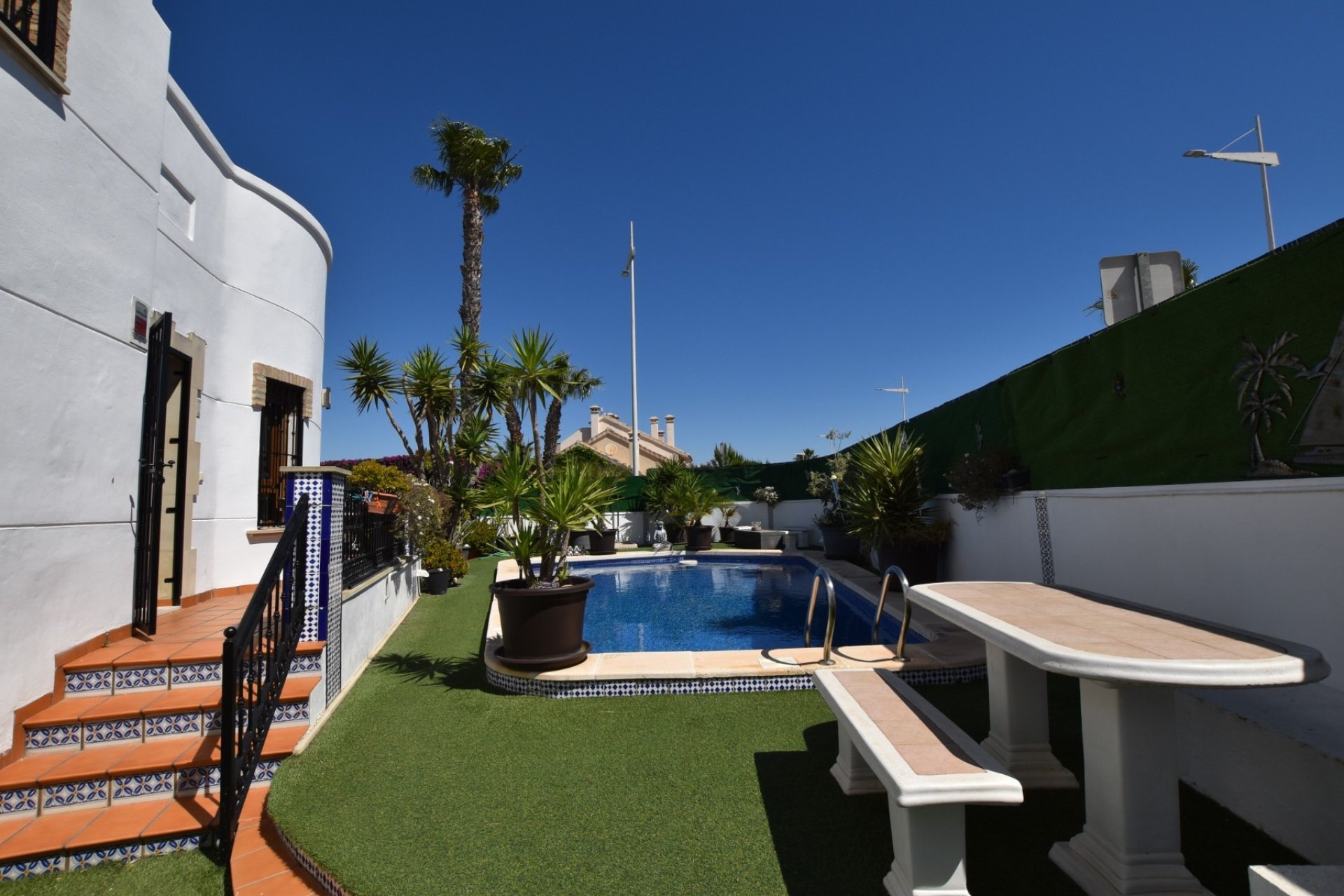 Herverkoop - Villa -
Algorfa - Inland