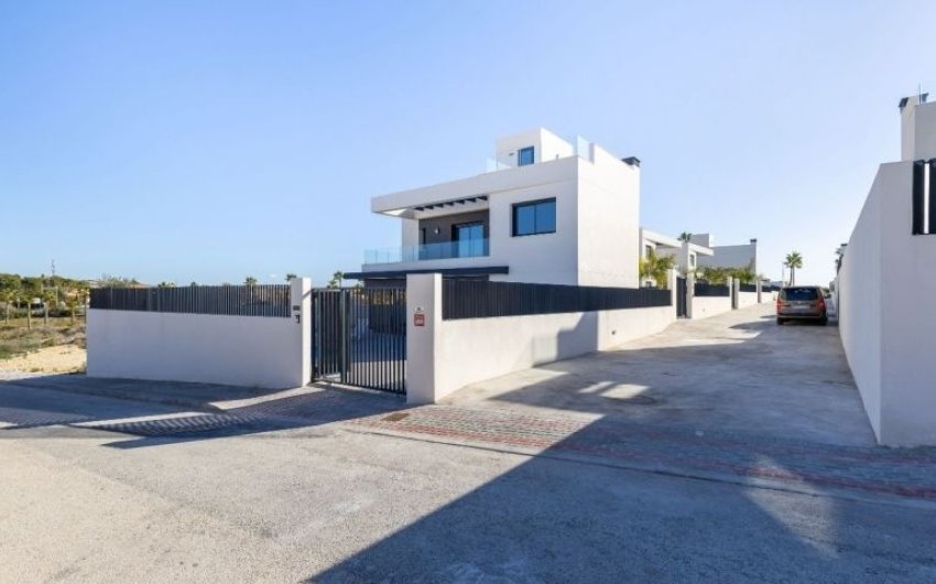 Herverkoop - Villa -
Algorfa - Inland