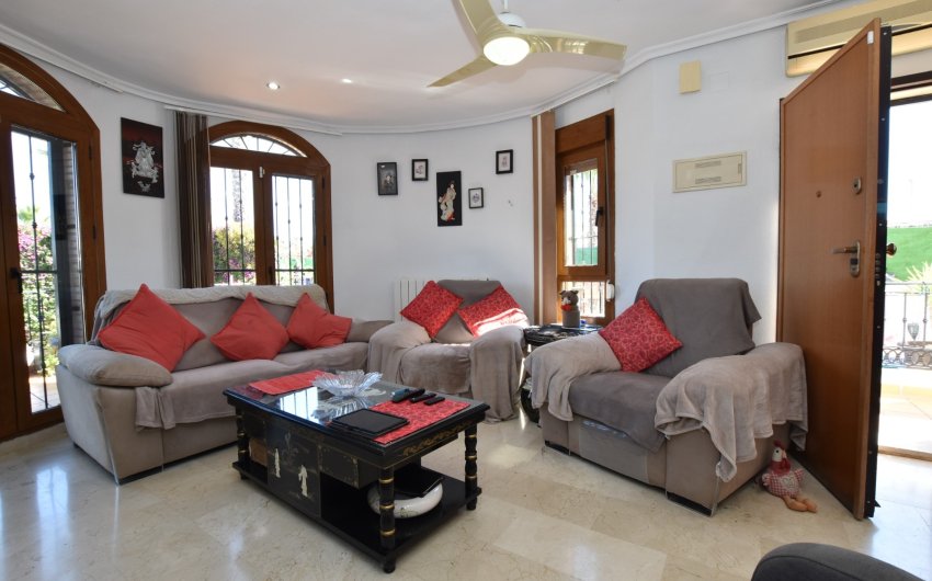 Herverkoop - Villa -
Algorfa - Inland