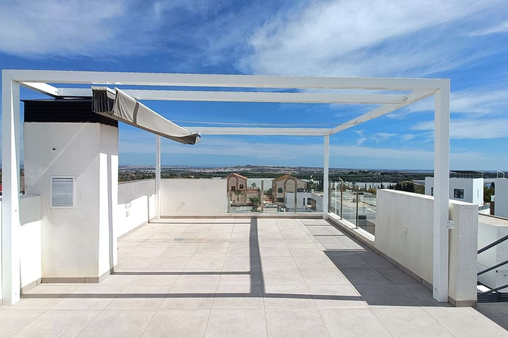 Herverkoop - Villa -
Algorfa - Inland