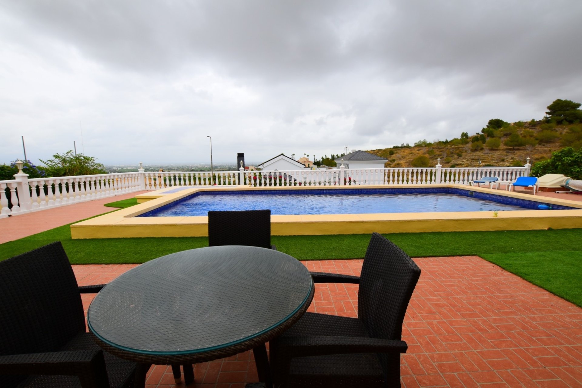 Herverkoop - Villa -
Algorfa - Inland