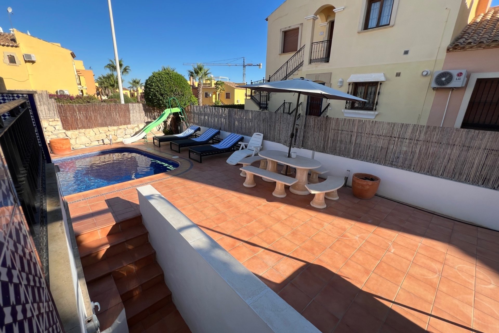 Herverkoop - Villa -
Algorfa - Inland