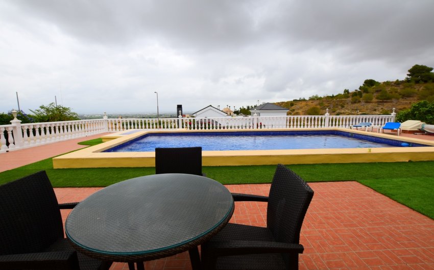 Herverkoop - Villa -
Algorfa - Inland