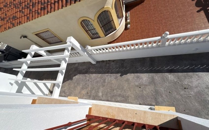 Herverkoop - Villa -
Algorfa - Inland