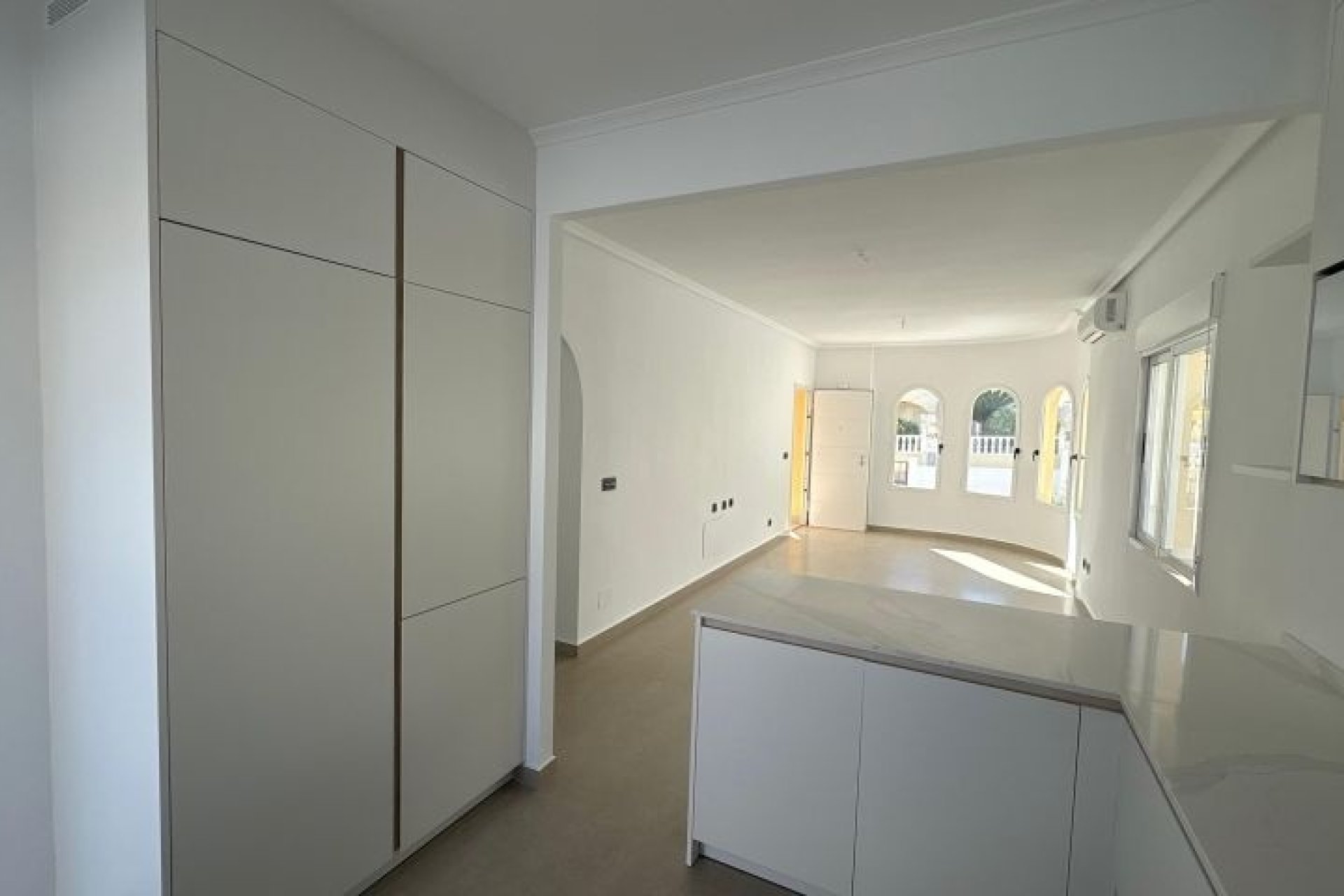 Herverkoop - Villa -
Algorfa - Inland