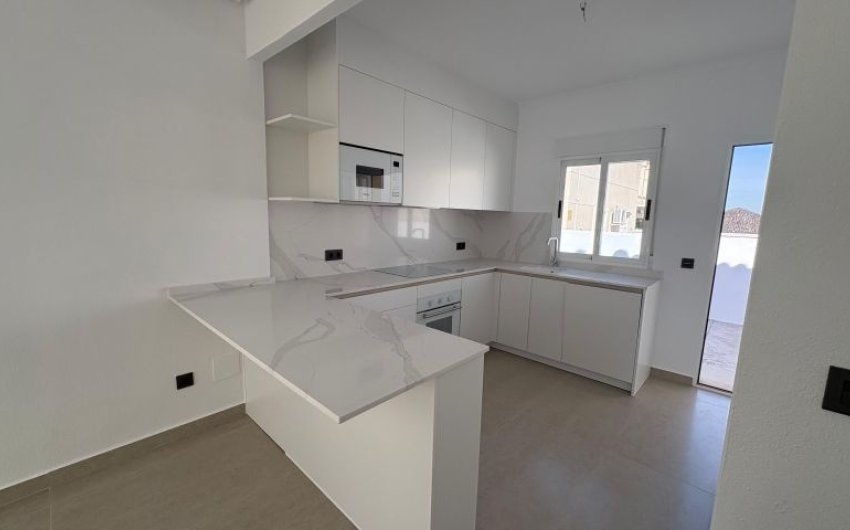 Herverkoop - Villa -
Algorfa - Inland