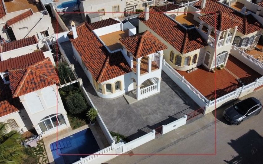 Herverkoop - Villa -
Algorfa - Inland