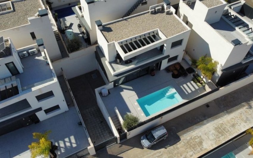 Herverkoop - Villa -
Algorfa - Inland