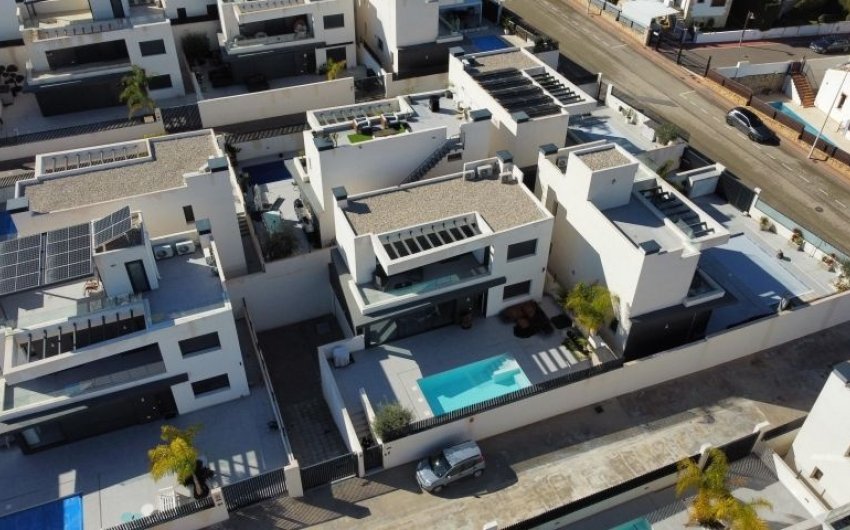 Herverkoop - Villa -
Algorfa - Inland