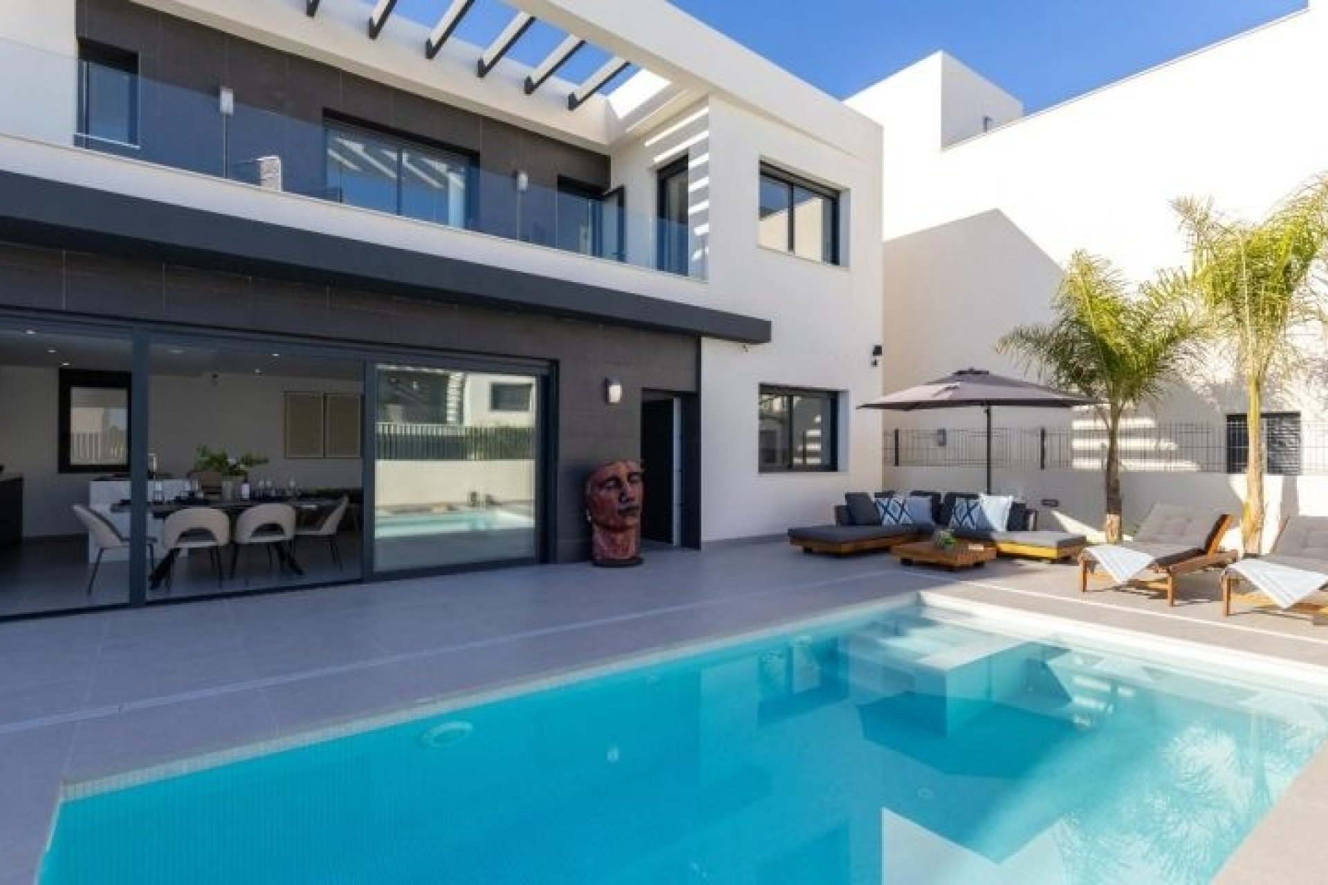 Herverkoop - Villa -
Algorfa - Inland