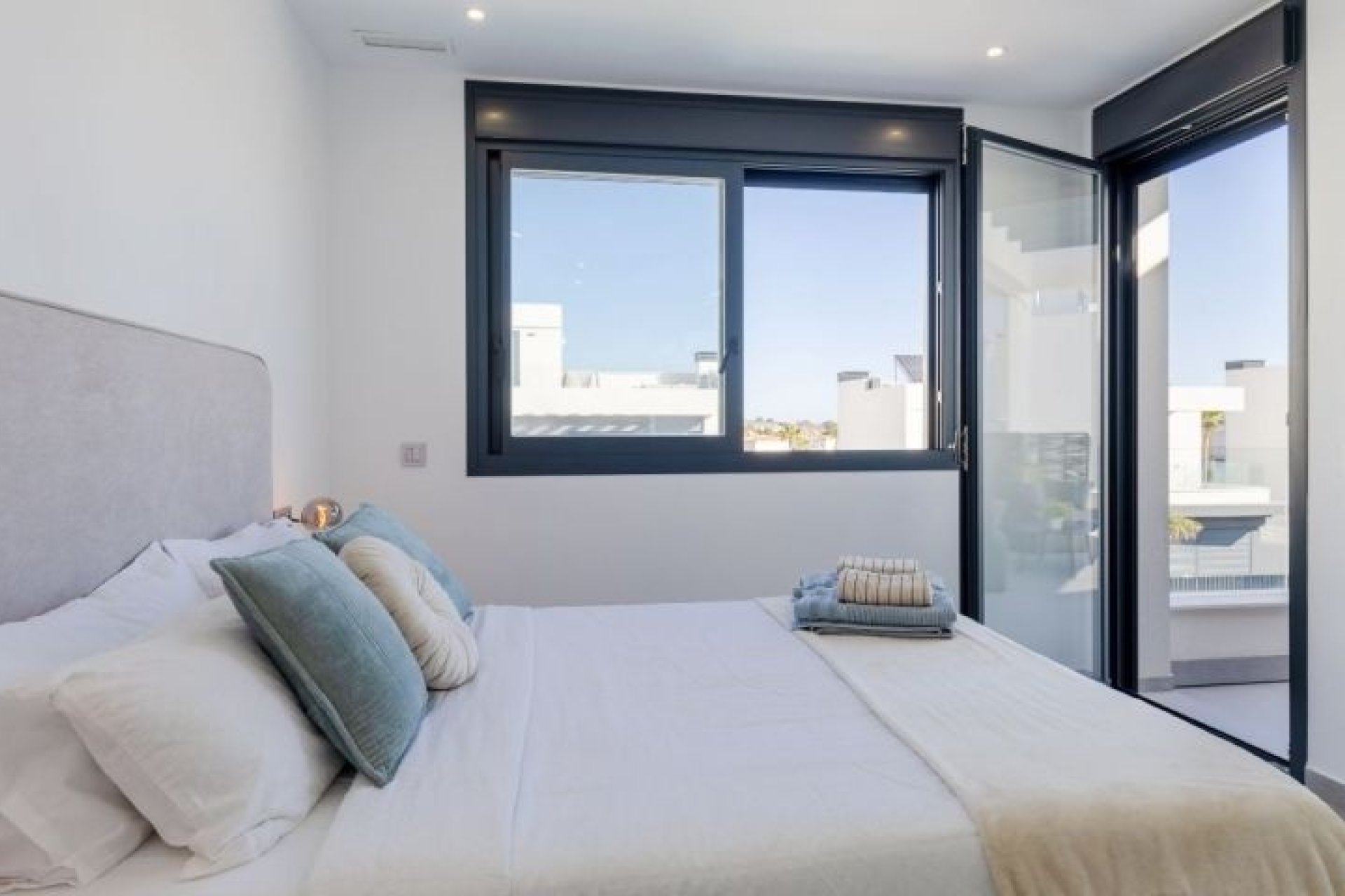 Herverkoop - Villa -
Algorfa - Inland