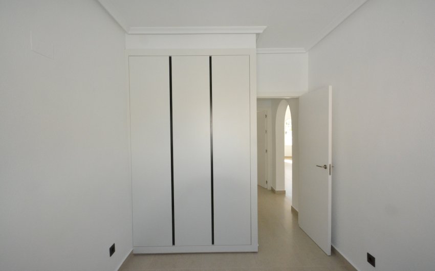 Herverkoop - Villa -
Algorfa - Inland