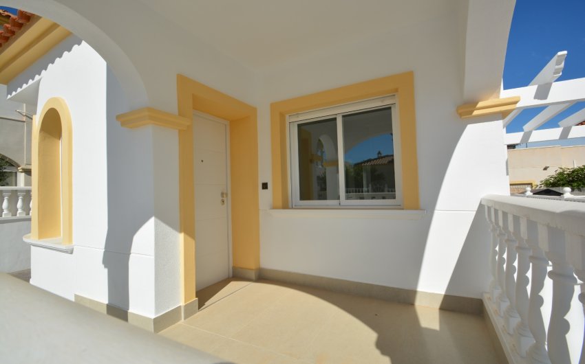 Herverkoop - Villa -
Algorfa - Inland