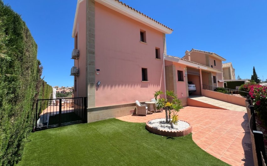 Herverkoop - Villa -
Algorfa - Inland