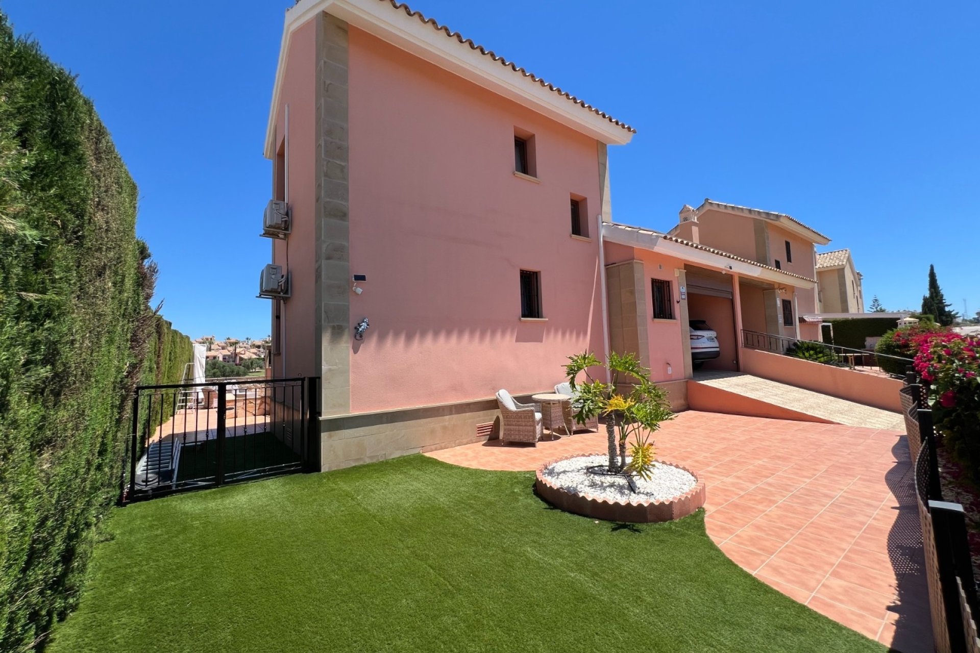 Herverkoop - Villa -
Algorfa - Inland