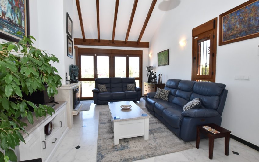 Herverkoop - Villa -
Algorfa - Inland