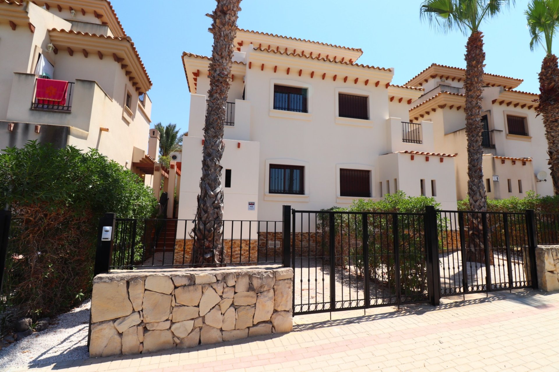 Herverkoop - Villa -
Algorfa - La Finca Golf Resort