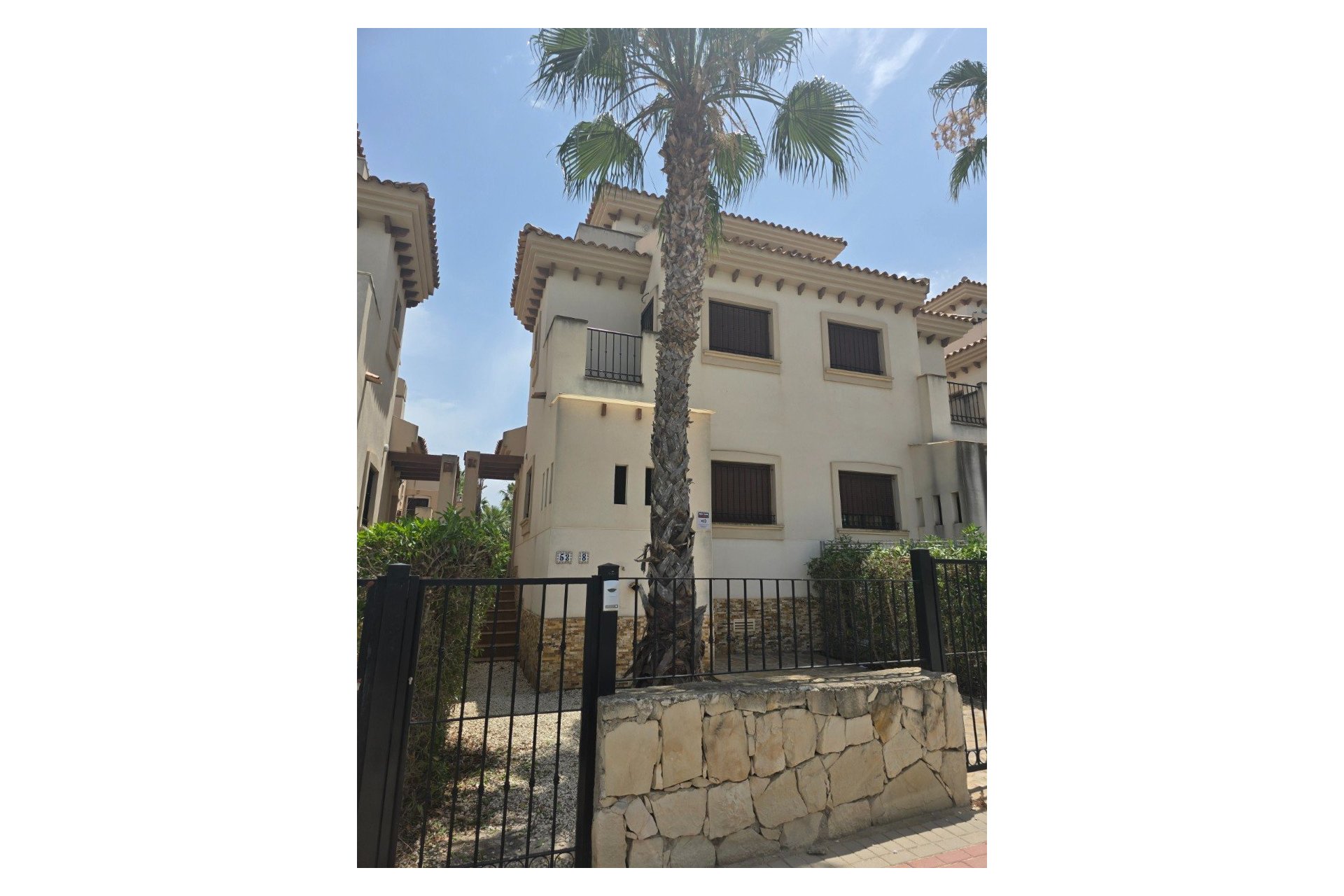 Herverkoop - Villa -
Algorfa - La finca Golf