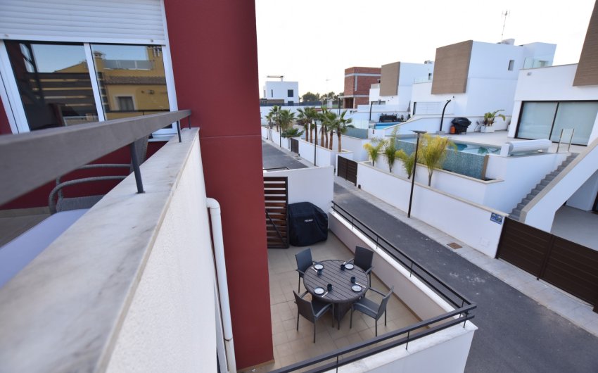 Herverkoop - Villa -
Algorfa - La finca Golf