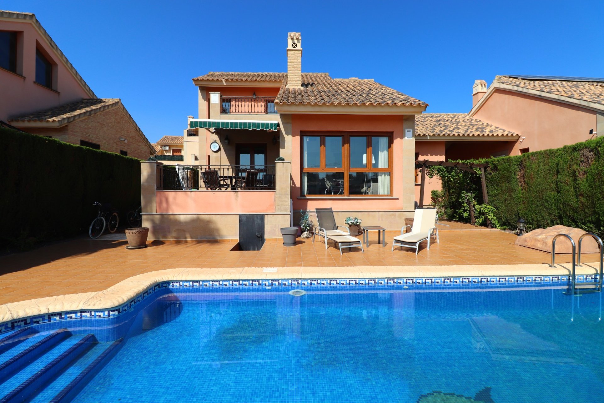 Herverkoop - Villa -
Algorfa - La finca Golf