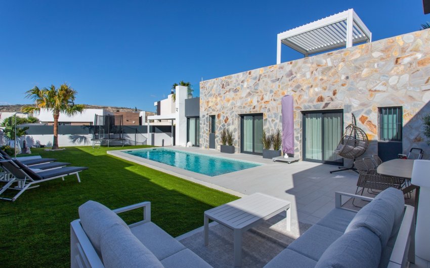 Herverkoop - Villa -
Algorfa - La finca Golf