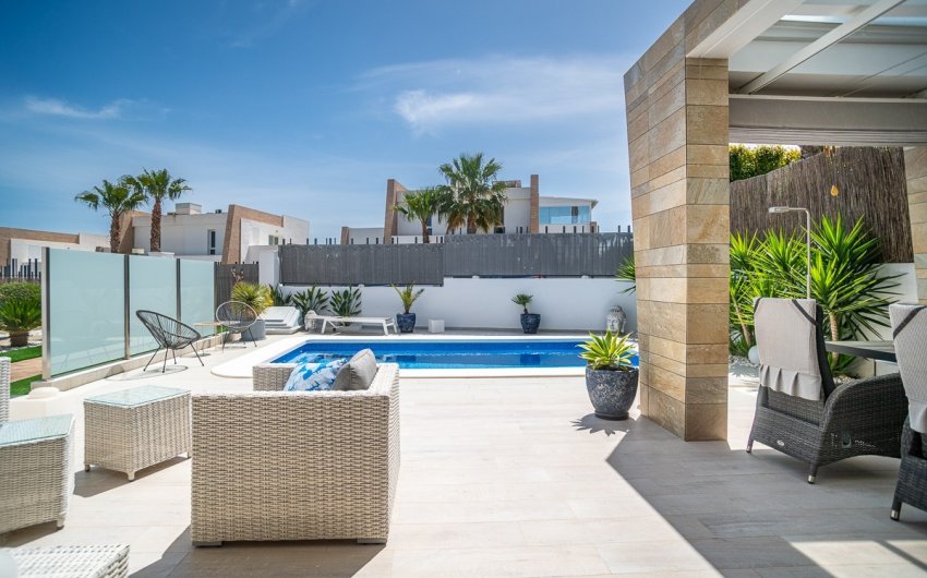 Herverkoop - Villa -
Algorfa - La finca Golf