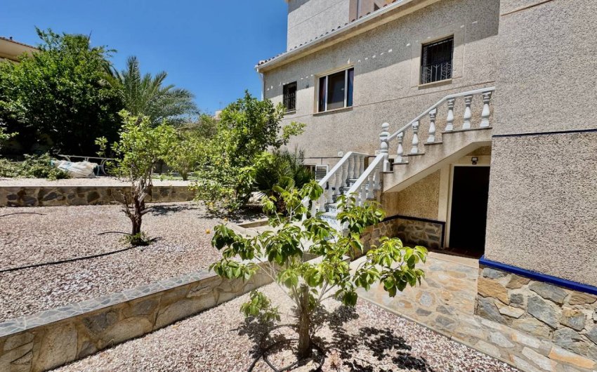 Herverkoop - Villa -
Algorfa - Lomas de La Juliana