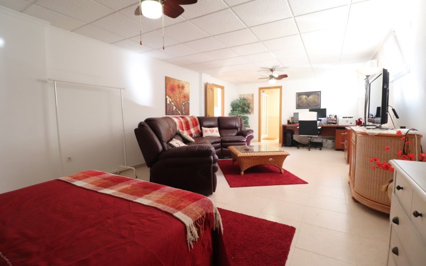 Herverkoop - Villa -
Algorfa - Lomas de La Juliana