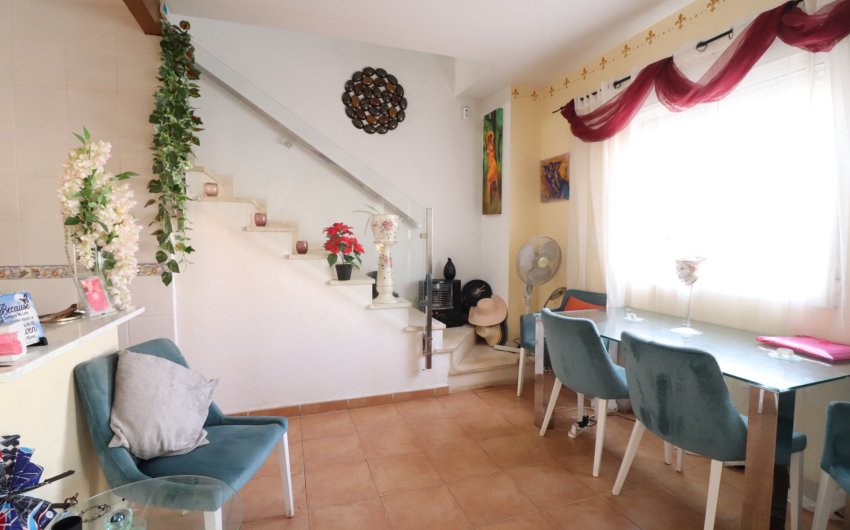 Herverkoop - Villa -
Algorfa - Montebello