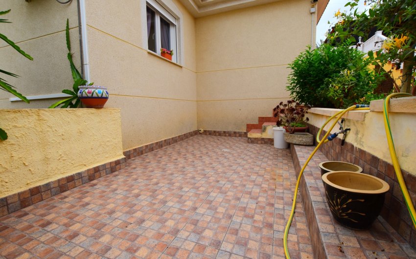 Herverkoop - Villa -
Algorfa - Montemar