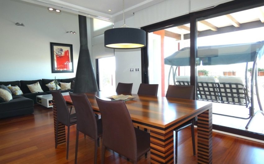 Herverkoop - Villa -
Algorfa