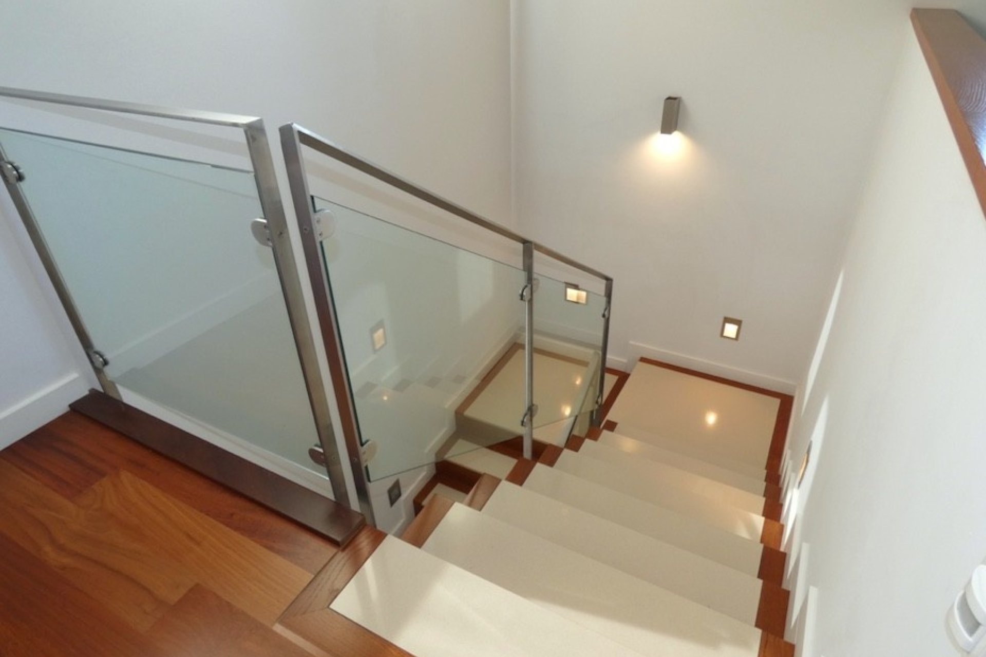 Herverkoop - Villa -
Algorfa